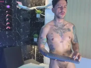 Chaturbate Nude Webcam of dylanstonne1
