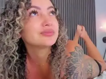 Chaturbate Best live sex cam show of mia_dollce