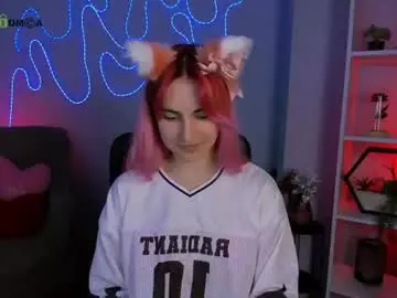 Chaturbate Watch Live Sex Cams of helli_belli