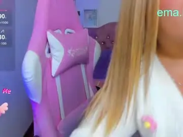 Chaturbate Sex Chat of ema_tayy