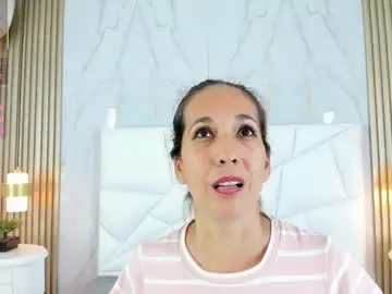 Chaturbate Watch Live Sex Cams of laurafarrely