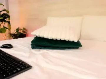 Chaturbate Live Sex of ellaa_white