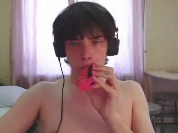 Chaturbate Sex Cam of milan_vibe