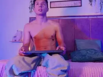 Chaturbate Best live sex cam show of enzo_duran