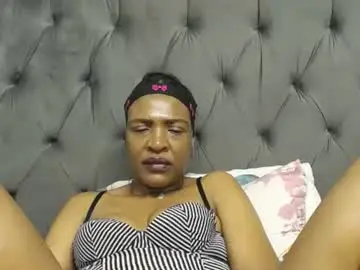 Chaturbate Live Sex Cam of juicykayxxx