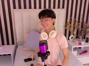 Chaturbate Watch Live Sex Cams of twink_sebas7