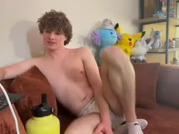 Chaturbate Live Sex Cam of gucciboi4