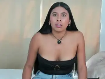Chaturbate Live Sex Cam of perla_la