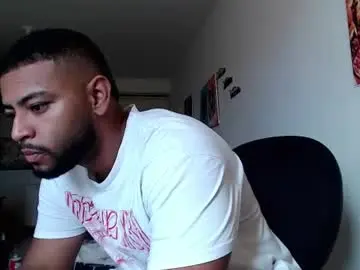 Chaturbate Live Porn of kleyton336