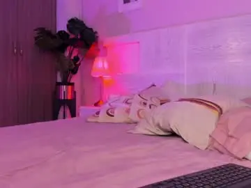Chaturbate Live Sex Cam of lummii_