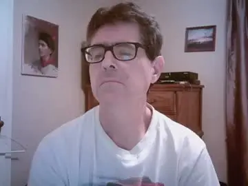 Chaturbate Live Sex Cam of mikewulds