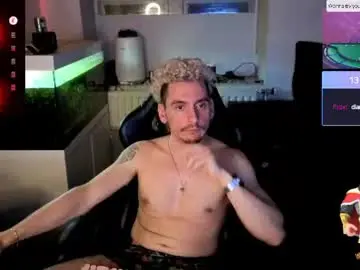 Chaturbate Free Porn Cam of rayzel_white