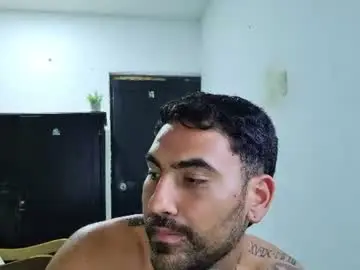 Chaturbate Free Live Porn of tomy_johnson2