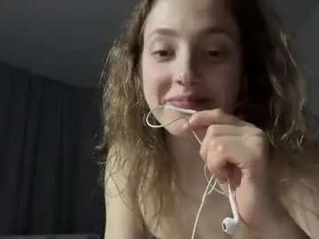 Chaturbate Best live sex cam show of holydori