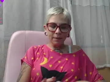 Chaturbate Free Live Porn of moon_cat85