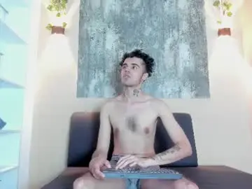 Chaturbate Live Sex of ronny_steell2