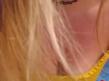 Chaturbate Sex Cam of jenny_oliviawow