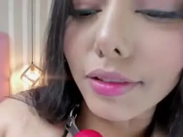 Chaturbate Sex Chat of mia_jons20