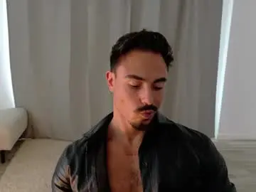 Chaturbate Watch Live Sex Cams of master_lukass
