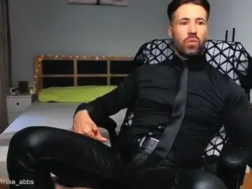 Chaturbate Free Porn Cam of mikestrip
