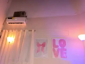 Chaturbate Live Sex Cam of naughtyanggel