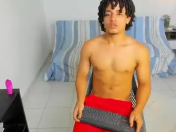 Chaturbate Nude Webcam of samxx_muscle