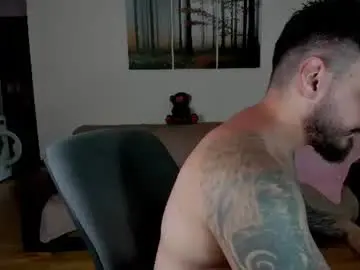 Chaturbate Live Sex Cam of gymdominus