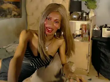 Chaturbate Best live sex cam show of hugecock_caramel