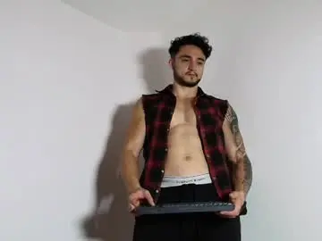 Chaturbate Adult Webcams of latinboyvip_