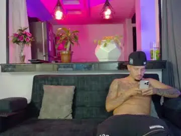 Chaturbate Best live sex cam show of blackdreams1__