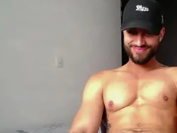 Chaturbate Free Porn Cam of claybrown_