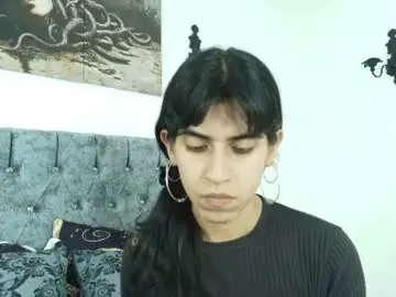 Chaturbate Live Porn of bella_poisonous