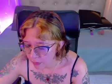Chaturbate Best live sex cam show of chloerossee
