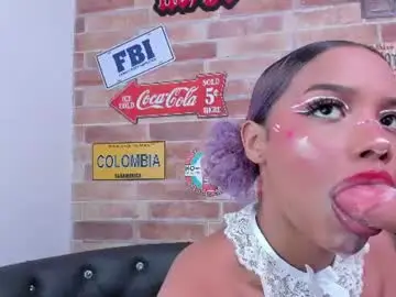 Chaturbate Sex Cam of foxy__karla