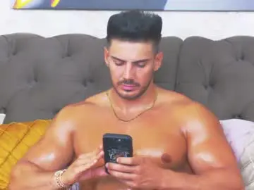 Chaturbate Watch Live Sex Cams of dustinkeent
