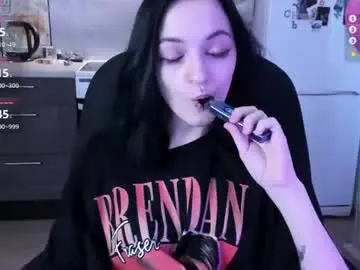 Chaturbate Live Sex Cam of sweeeetpoison