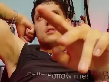 Chaturbate Live Porn of dom2travelers_sm