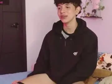 Chaturbate Live Porn of cuddly_twinkie