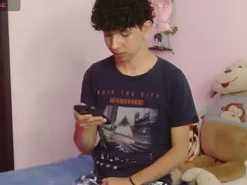 Chaturbate Watch Live Sex Cams of cuddly_twinkie