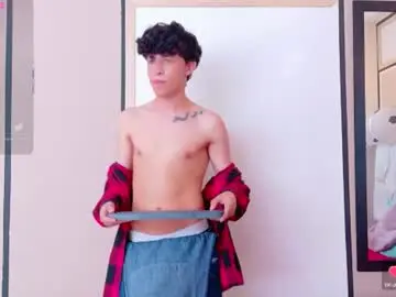 Chaturbate Free Porn Cam of axel_evanss