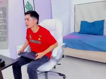 Chaturbate Free Live Porn of ethan12_