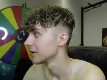Chaturbate Best live sex cam show of damien_dallas