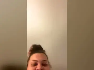 Chaturbate Sex Cam of kiarasimone123