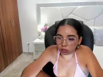 Chaturbate Live Sex of alana_martiins