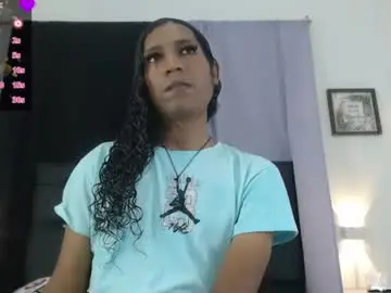 Chaturbate Free Live Porn of mia_hiills