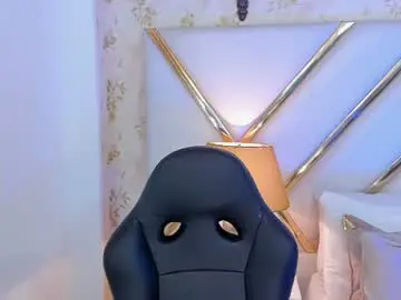 Chaturbate Live Sex Cam of tiny_thomm