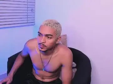 Chaturbate Live Sex Cam of axelstones_
