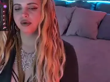Chaturbate Live Porn of maya_mils