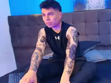 Chaturbate Live Porn of aquilestaylor