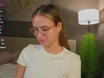 Chaturbate Nude Webcam of miaa_hill